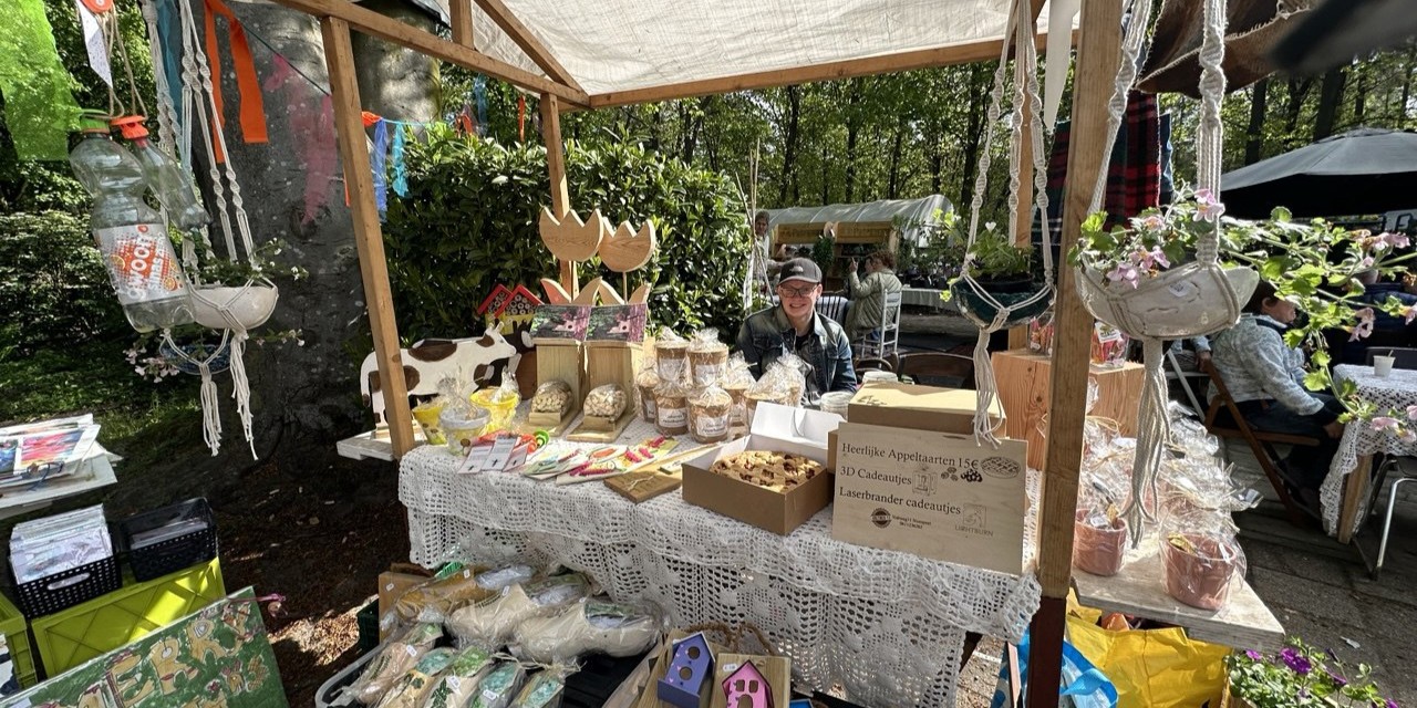 Foto: Voorjaarsmarkt Tuingroep De Stek